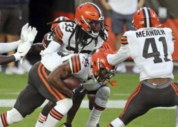 La NFL seguirá con las pruebas diarias de Covid-19