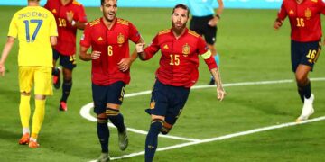 España golea 4-0 a Ucrania y lidera grupo en Liga de Naciones