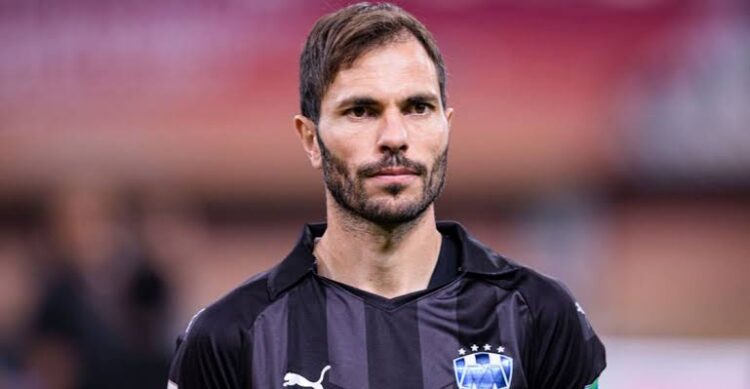 José María Basanta anuncia su retiro del fútbol profesional