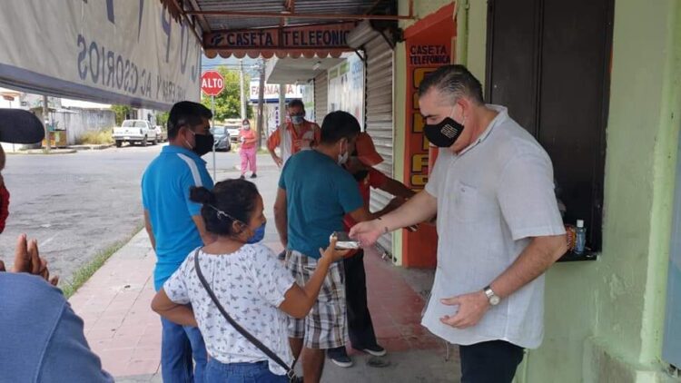 Entrega Rubén Rivera apoyos en hospitales