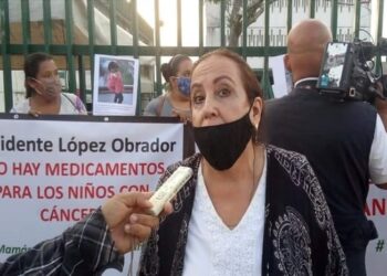 Denuncian desabasto de medicamentos para niños con cáncer 