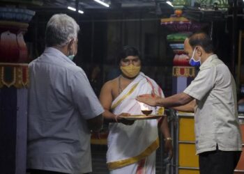 India suma 83 mil nuevos casos, pero bajan los contagios