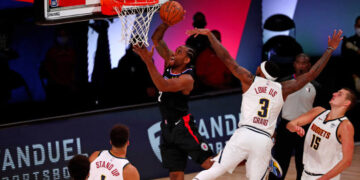 Los Nuggets doblegan a los Clippers y empatan serie 1-1