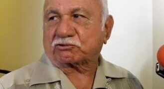 Piden maestros jubilados a diputados federales que gestionen descuentos en los recibos de la CFE