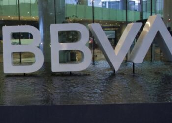 BBVA acuerda pagar 3 mil 200 mdp al SAT
