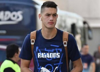 César Montes se pierde el Clásico Regio por expulsión