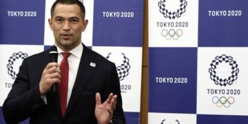 Director deportivo de Tokyo 2020 deja el cargo a menos de un año para los Juegos