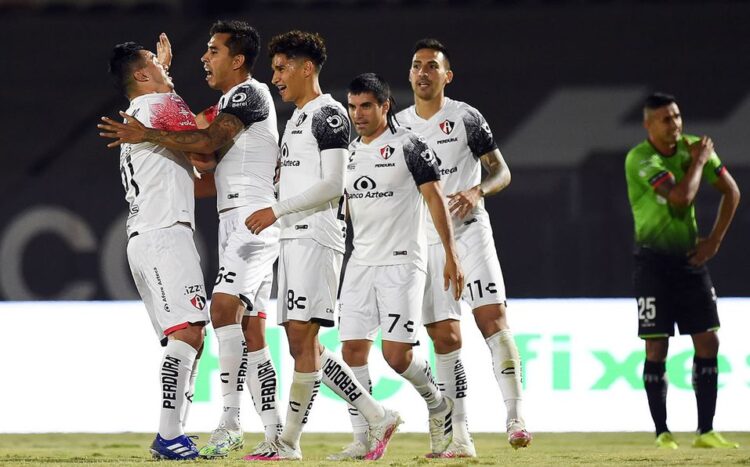 Atlas vence a Juárez con un autogol de Mauro Fernández