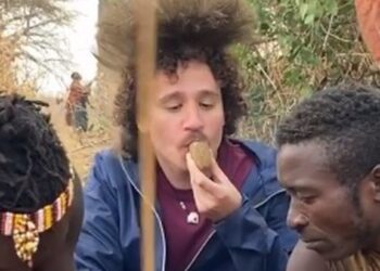 Luisito Comunica recorre África sin ningún tipo de medida sanitaria