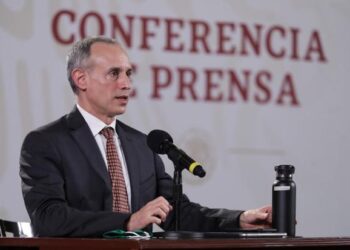 Hay una epidemia en descenso: Gatell