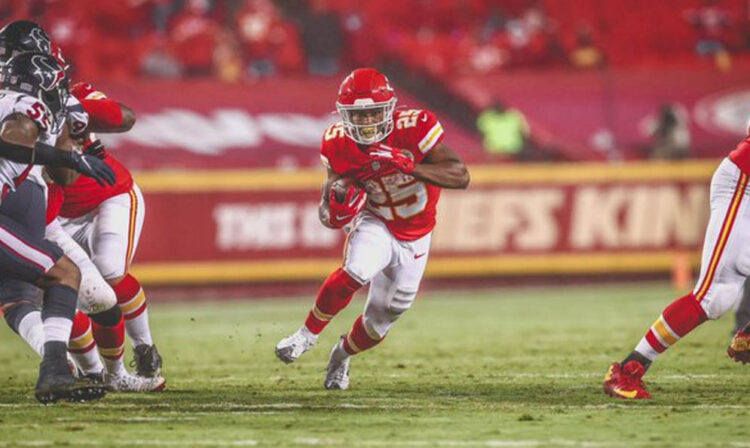 Con mucho poder, los Chiefs se imponen a Texans