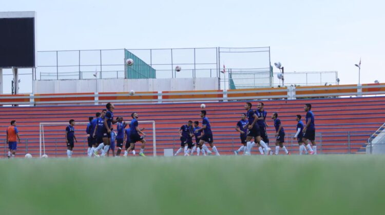 Noche de futbol en el “Marte R. Gómez”