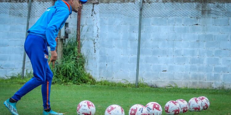 Asimila triunfo equipo naranja; ya piensa en el siguiente rival