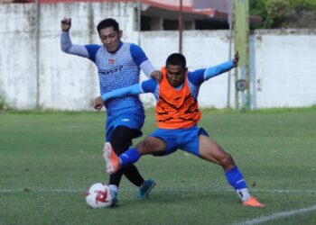 Correcaminos con la idea de ganar en patio ajeno.