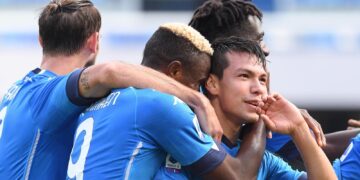 Chucky Lozano y el Napoli arrasan con el Atalanta