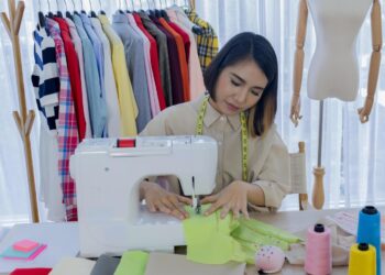 Hoy es el día mundial de la costurera