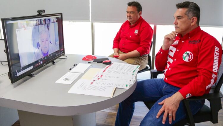 Conversan Pepe Mujica y Alejandro Moreno sobre agenda social de América Latina