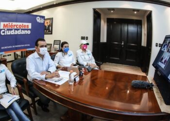 Gestiona Rivas drenaje para colonia donde esperaron 20 años