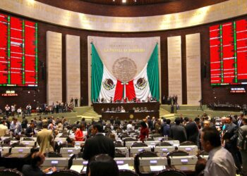 Aprueban iniciativa del PRI para minimizar producción y consumo de plástico