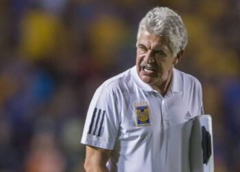 ‘Tuca’ Ferretti, incómodo con el empate de Tigres ante Juárez