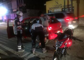 Tres lesionados en aparatoso choque