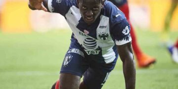 Rayados de Monterrey derrota 3-1 al Puebla