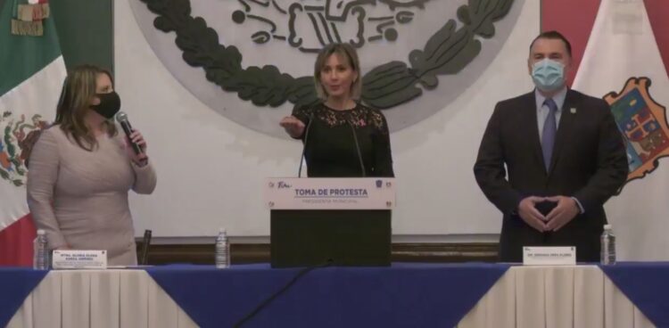 Instalan a Pilar Gómez como alcaldesa sustituta; plantea rescatar Victoria