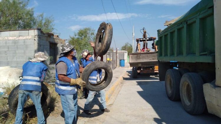 Eliminan 3 mil llantas en campaña contra dengue en Nuevo Laredo