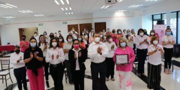 Llama SNTE a prevenir el cáncer de mama
