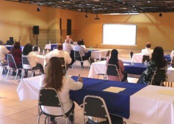 Capacitan a empleados municipales en Ley Electoral