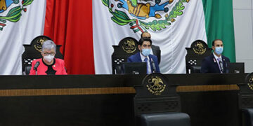 Congreso da licencia a  Pilar y Soto; van en terna para relevar a Xico, a quien tumban del caballo