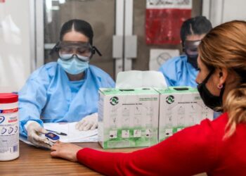 Aplican pruebas rápidas en Casa del Migrante Nazareth