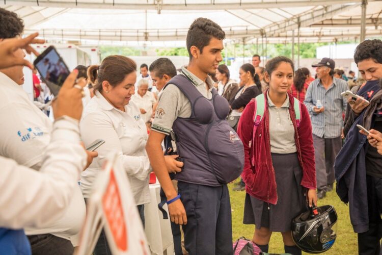 Impulsa DIF estrategias para reducir adicciones y embarazos en  adolescentes 