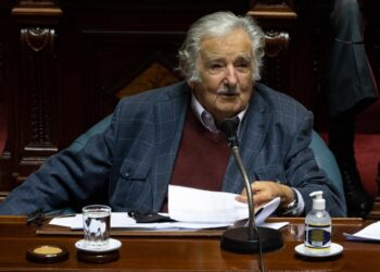 Triunfar en la vida no es ganar, es levantarse’: el emotivo discurso de José Mujica