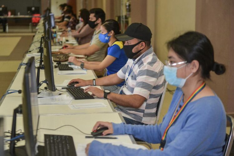 Solicitan en una semana casi 8 mil becas en Nuevo Laredo