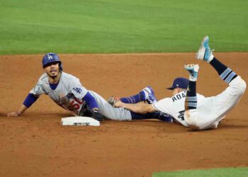 Dodgers gana a Rays 6-2 el tercer juego de la Serie Mundial