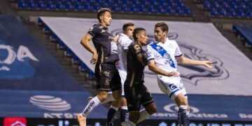 Esmeraldas de León derrotan 2-1 al Puebla