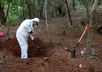 Hallan 59 cuerpos en fosas clandestinas de  Guanajuato