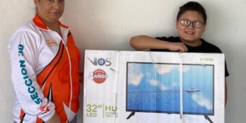 Regala Julio Tv para niños que no tienen para ver sus clases