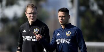 En el Galaxy aseguran que no piensan dejar salir a Chicharito del equipo