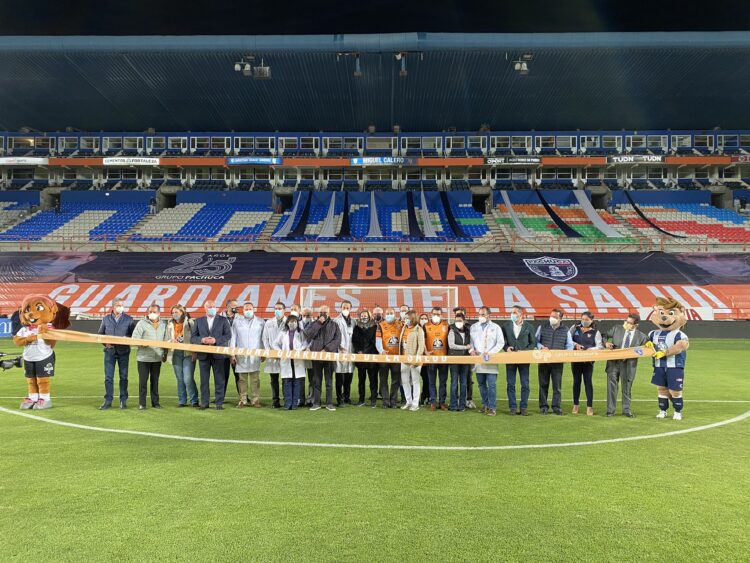 Pachuca inaugura tribuna “Guardianes de la Salud”, como reconocimiento a médicos