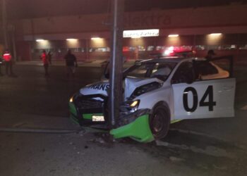 Persecución deja a dos agentes de tránsito lesionados