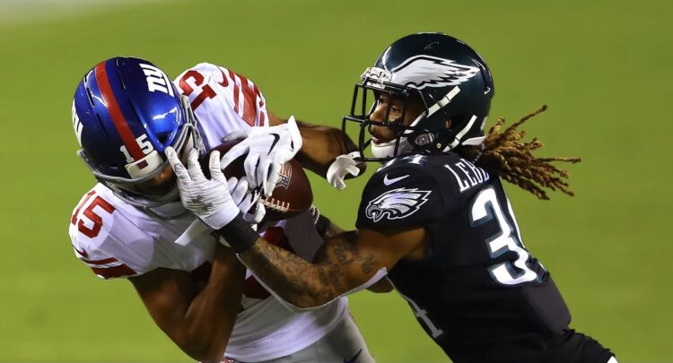 Eagles remontan y vencen a los Giants
