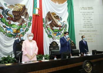 Proponen sea delito de extorsión daño a la identidad profesional o imagen profesional