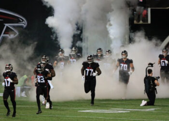 El coronavirus ataca de nuevo a la NFL: los Falcons suspenden actividades tras 4 positivos