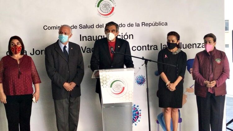Exhorta Américo Villarreal a vacunarse contra la influenza estacional
