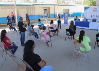 Refuerza foro ciudadano  atención a neolaredenses