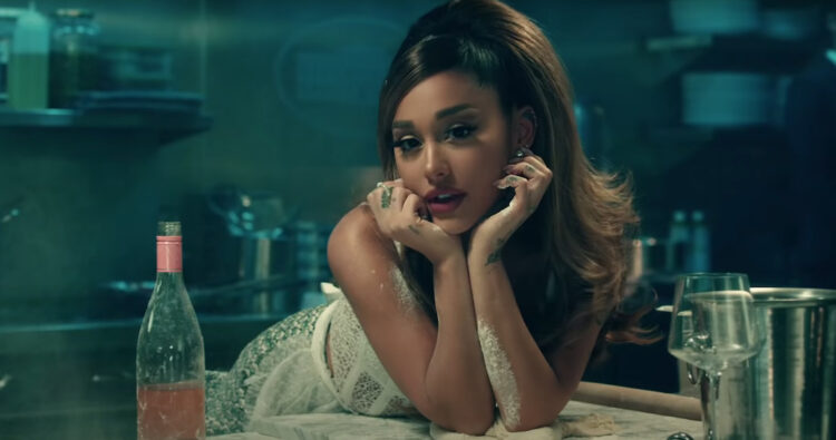 Ariana Grande lanza su álbum “Positions”