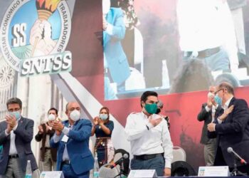 Sindicato e IMSS acuerdan alza salarial global de 5.7% 