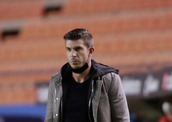 Alex Diego deja de ser director técnico del Querétaro
